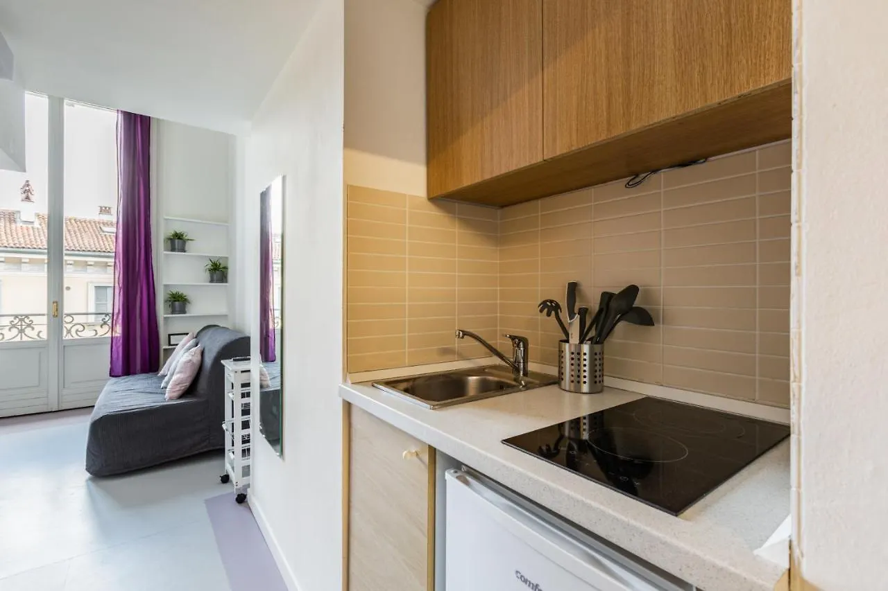 Central Studio Apts Milano-Corso Magenta 0*, Milan Italy