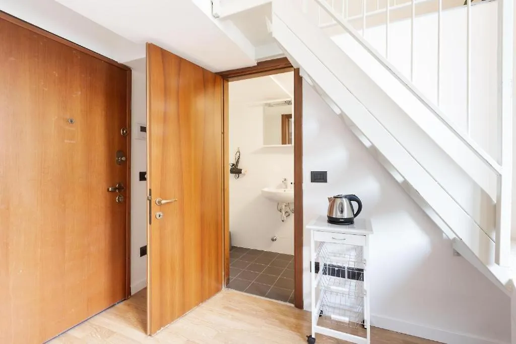 Apartament Central Studio Apts Milano-Corso Magenta Mediolan