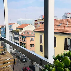 Morivione - Bocconi Free Parking Apartment