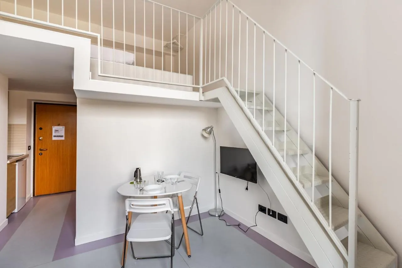 Central Studio Apts Milano-Corso Magenta Włochy