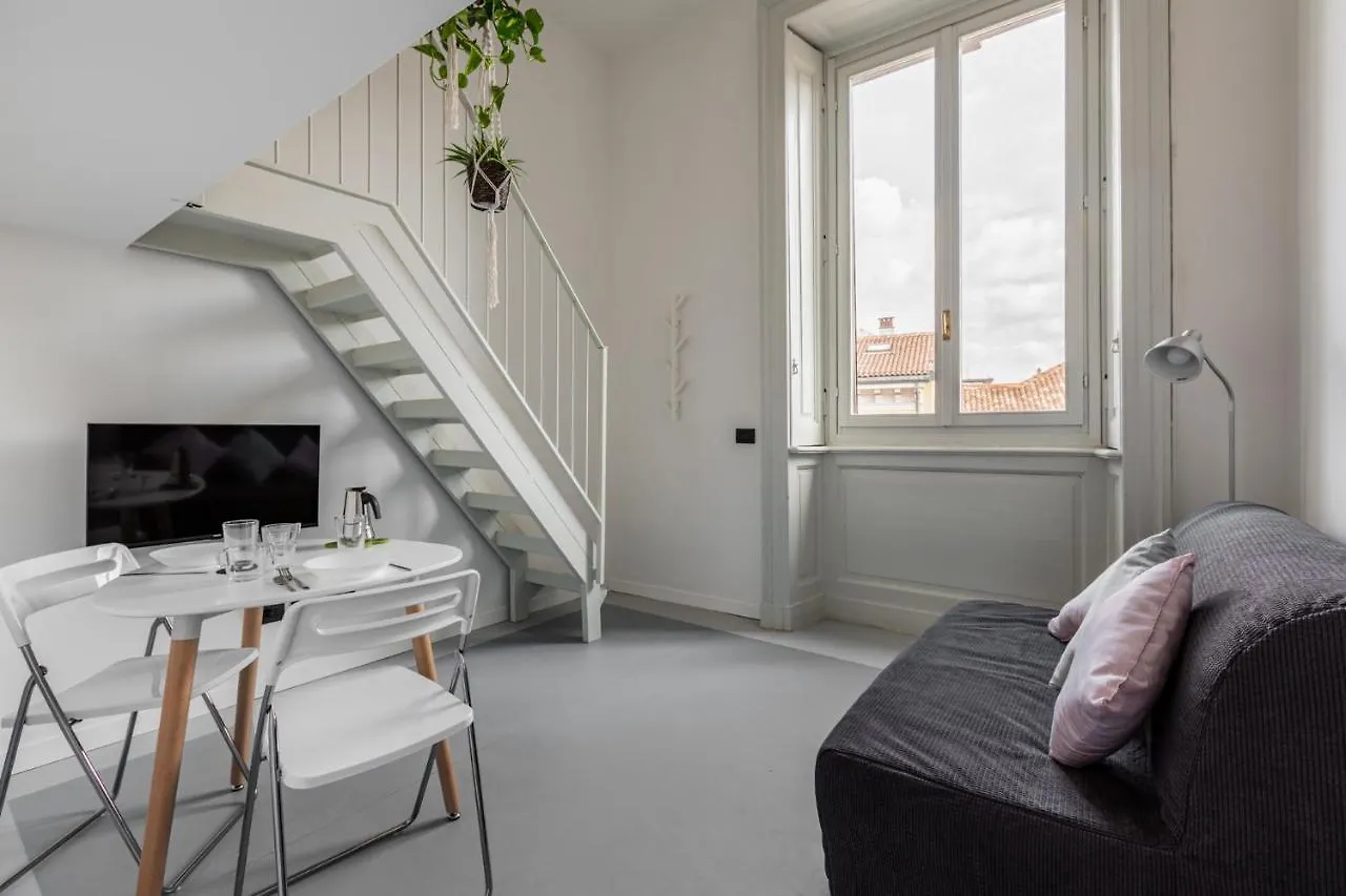 Central Studio Apts Milano-Corso Magenta Włochy