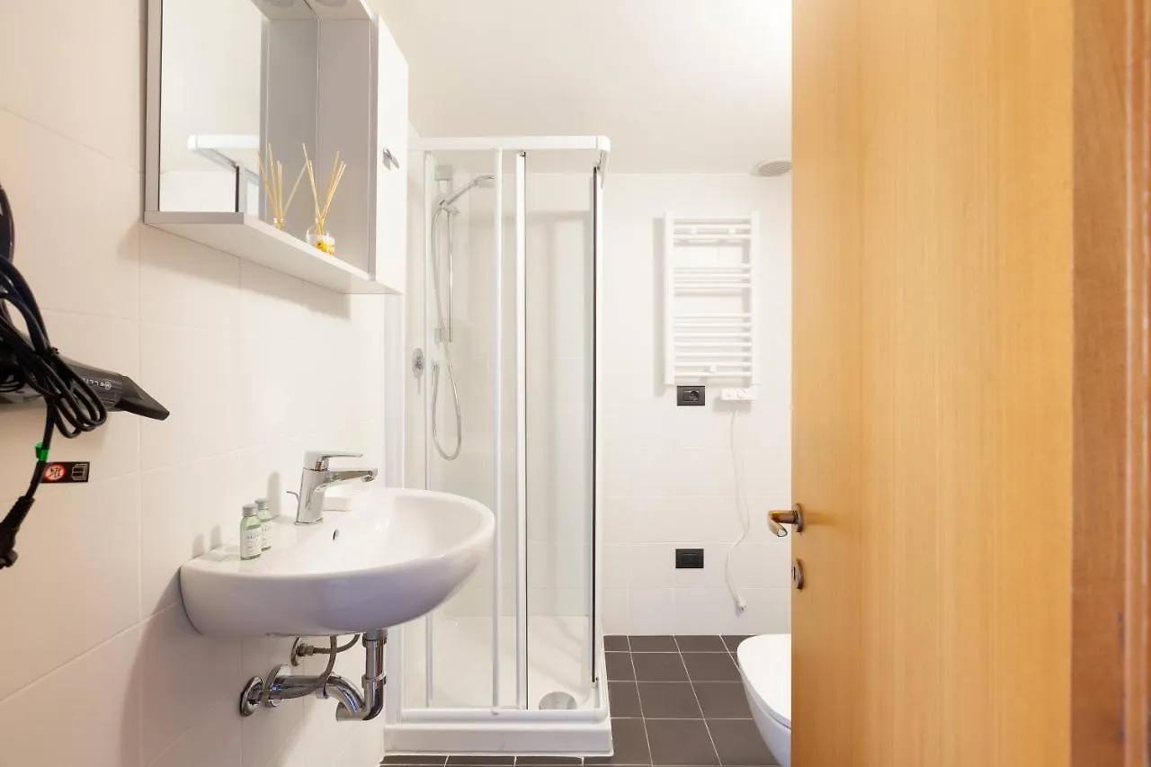 Central Studio Apts Milano-Corso Magenta Apartament Mediolan